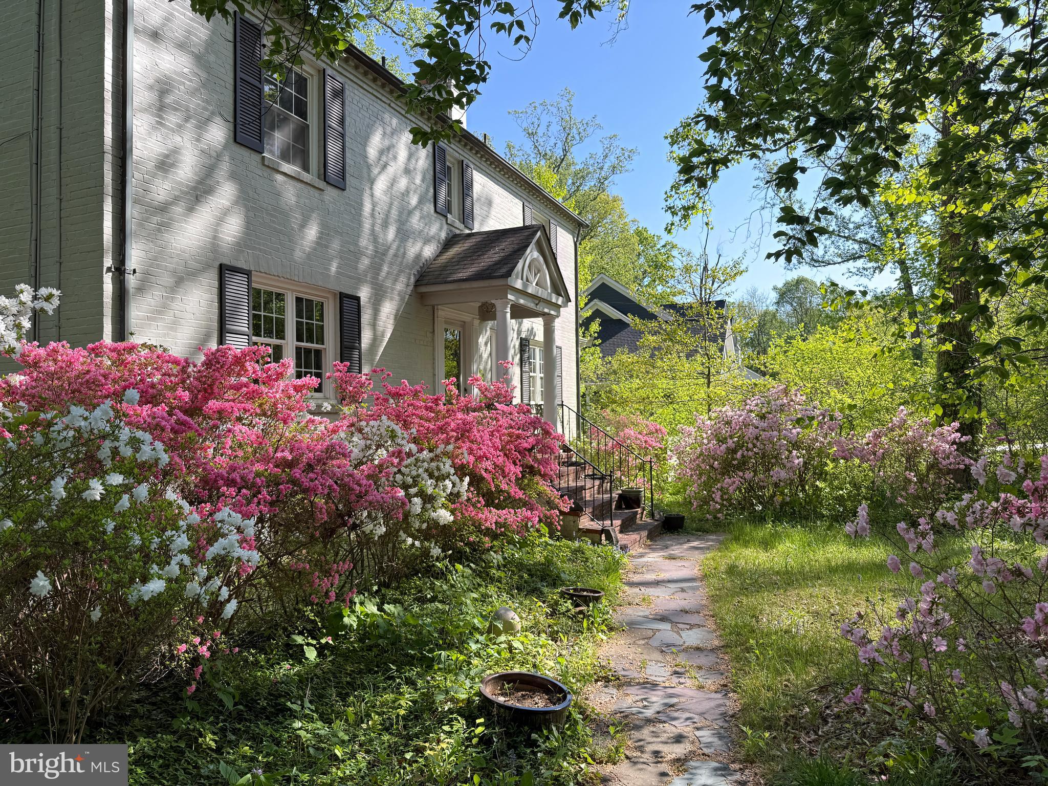 BANNOCKBURN HEIGHTS - Residential