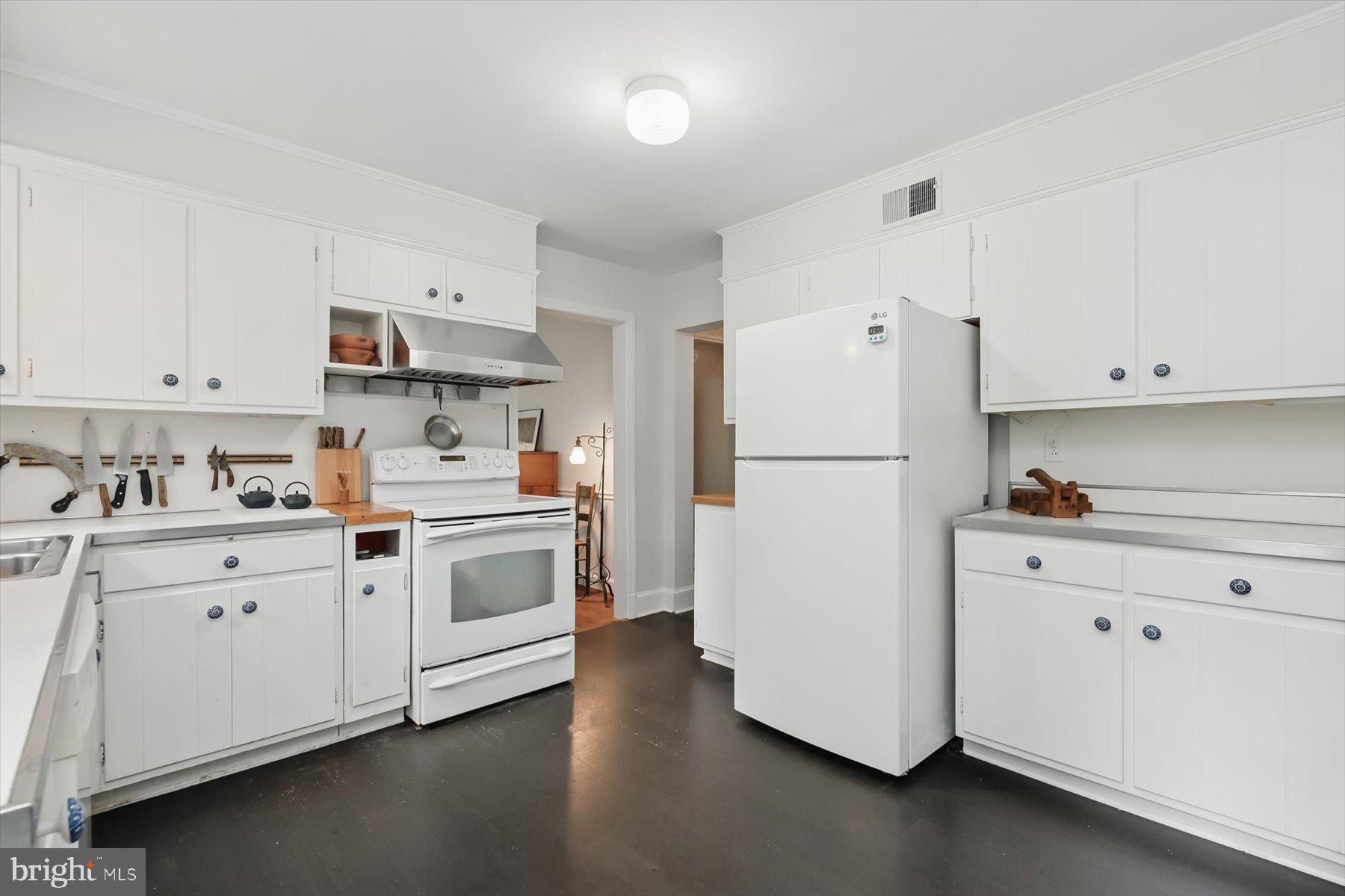 BANNOCKBURN HEIGHTS - Residential