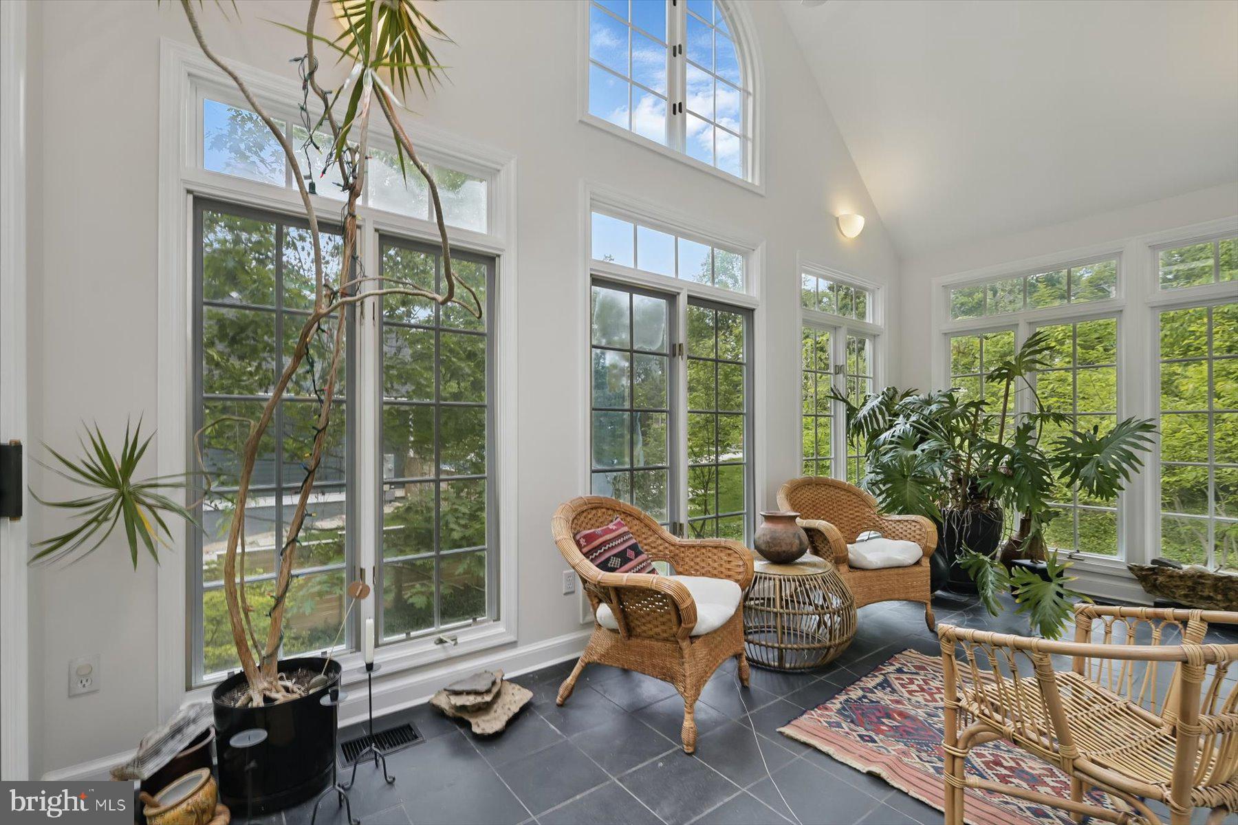 BANNOCKBURN HEIGHTS - Residential