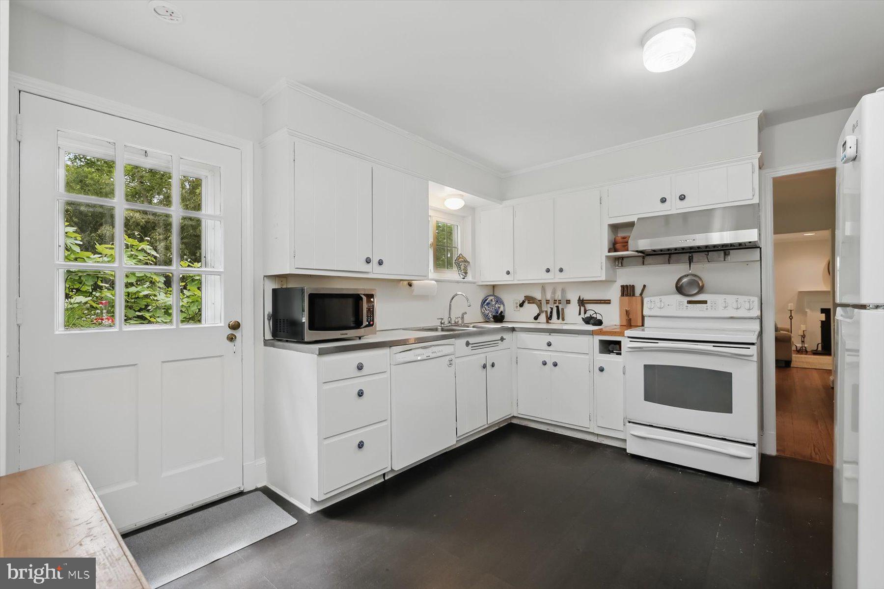 BANNOCKBURN HEIGHTS - Residential