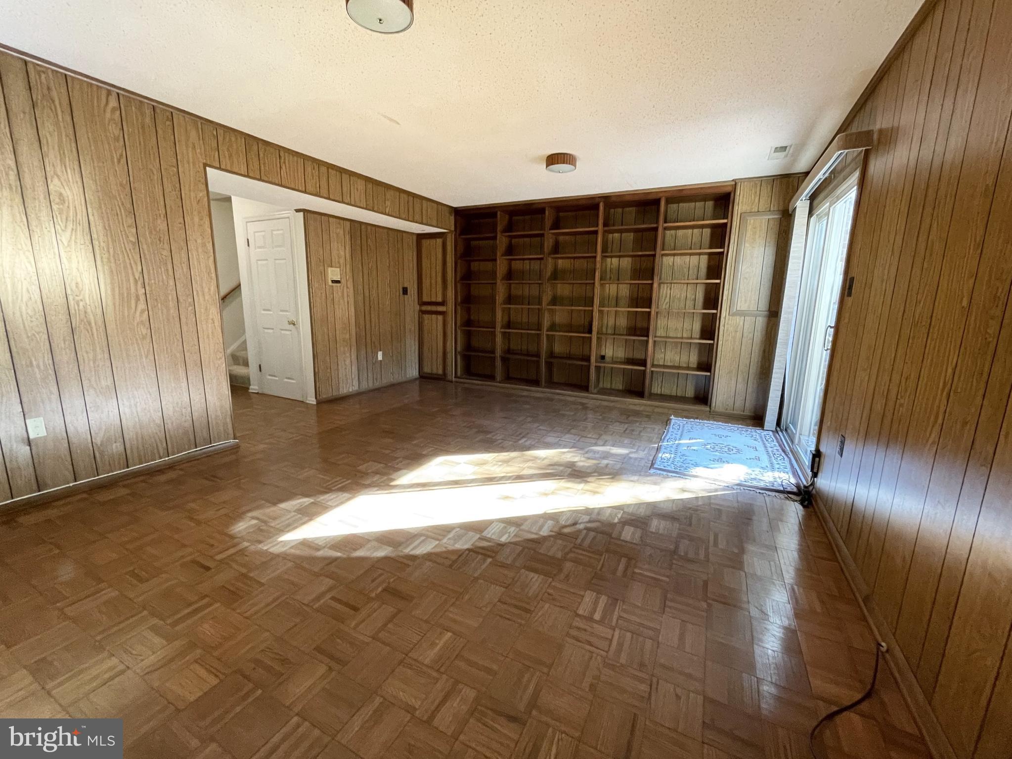 SEMINARY HEIGHTS - Residential