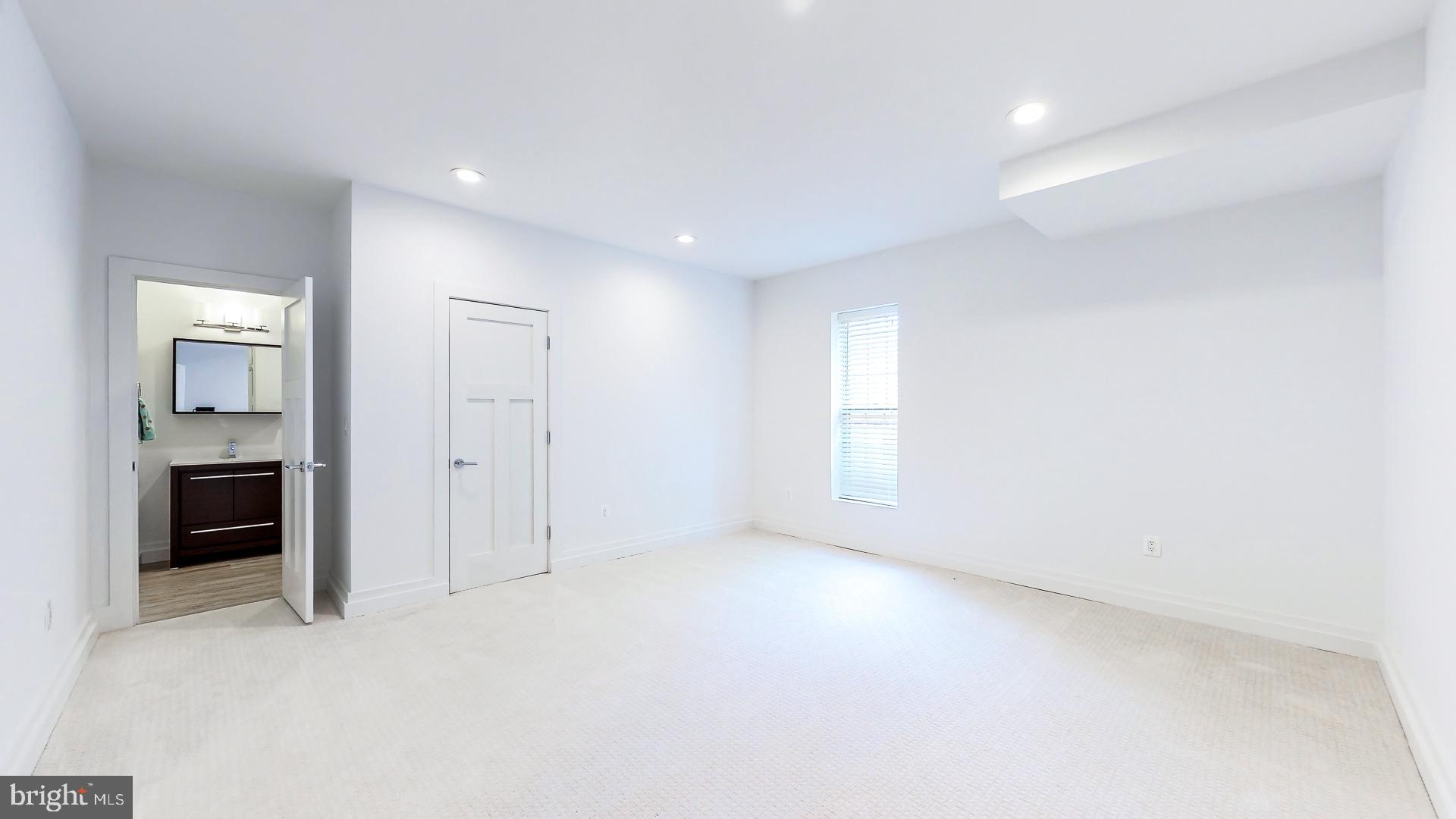 BROOKHAVEN - Residential