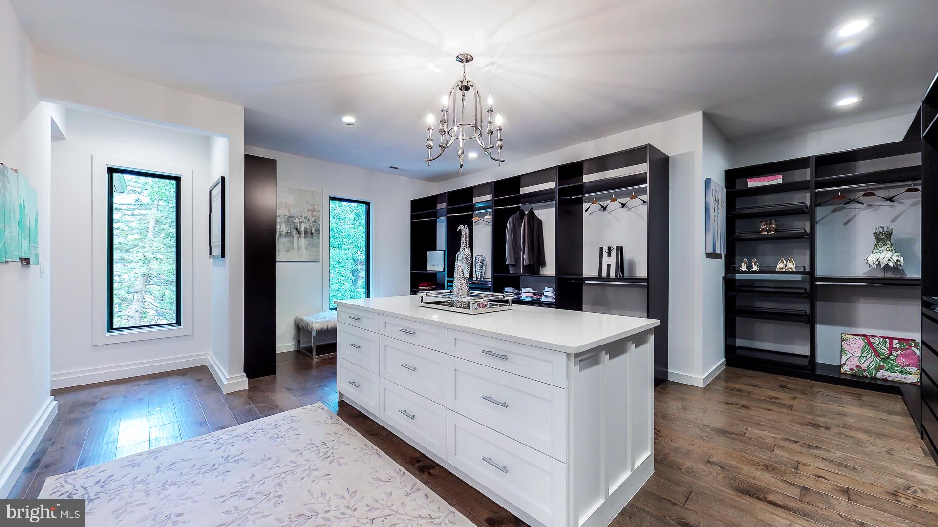 BROOKHAVEN - Residential