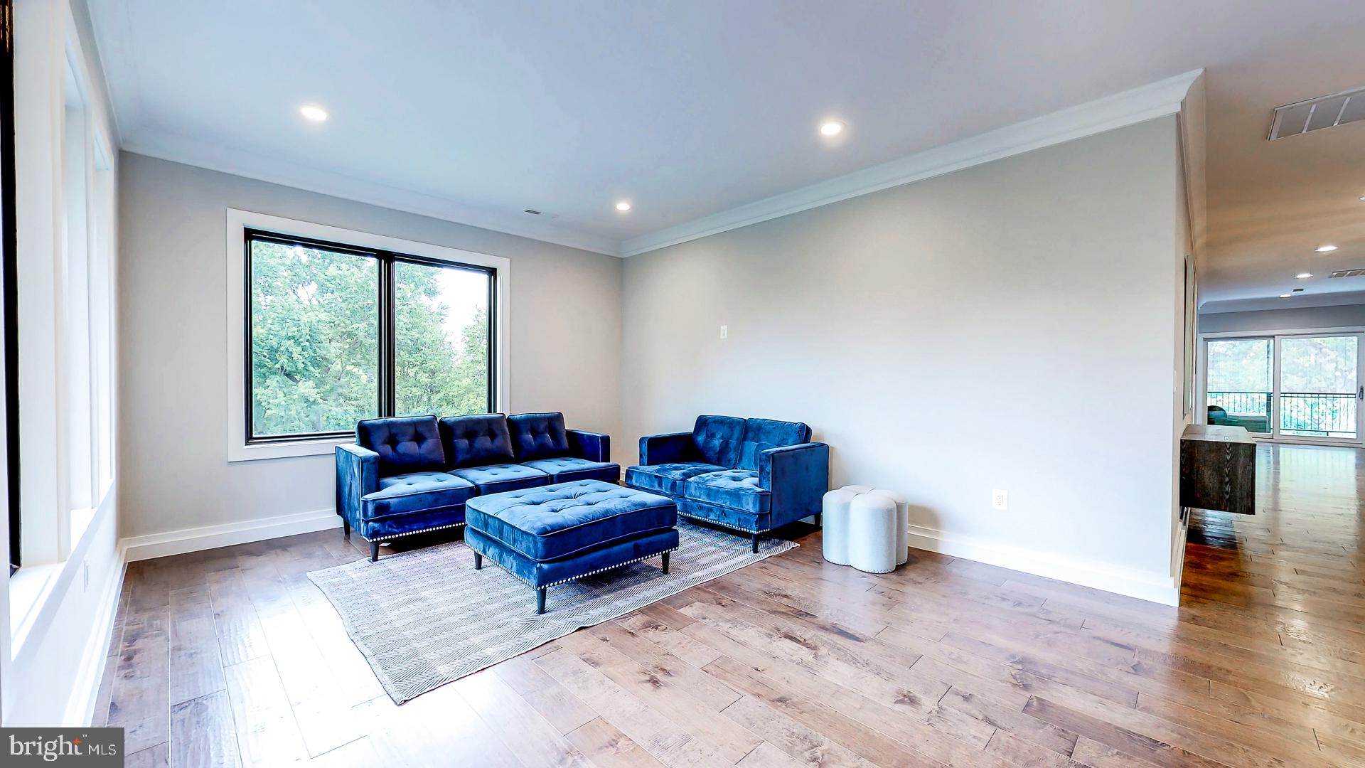 BROOKHAVEN - Residential