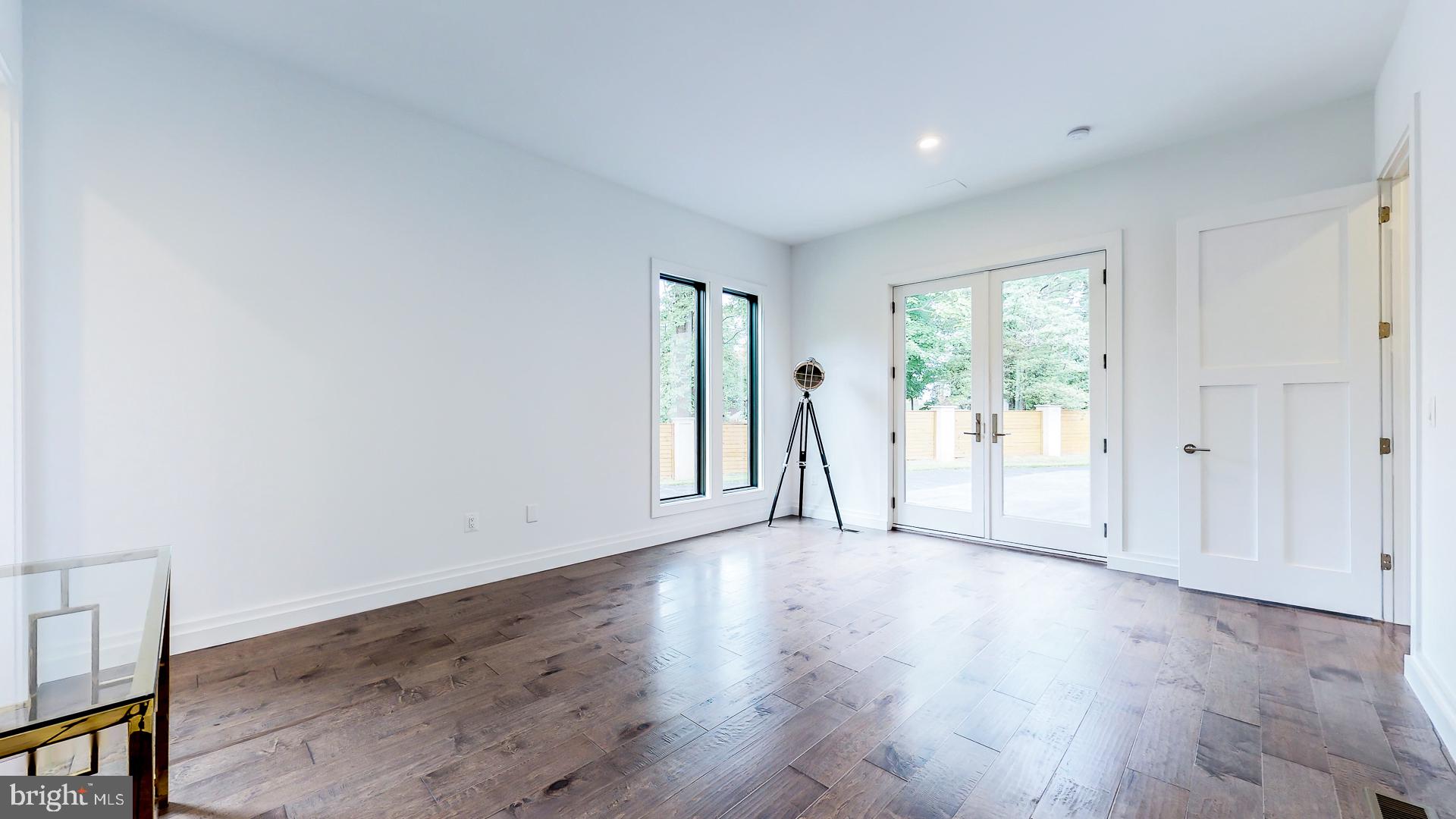 BROOKHAVEN - Residential