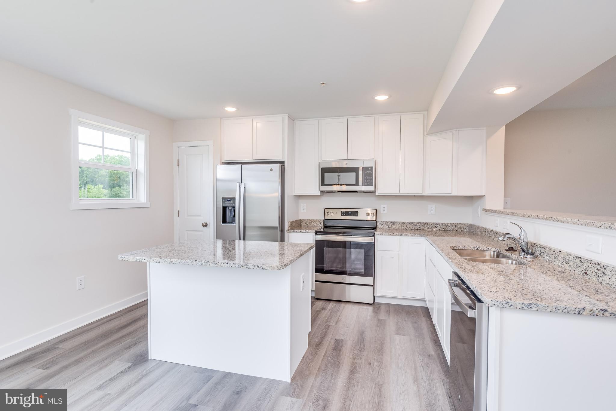 HERITAGE HILLS - Residential Lease