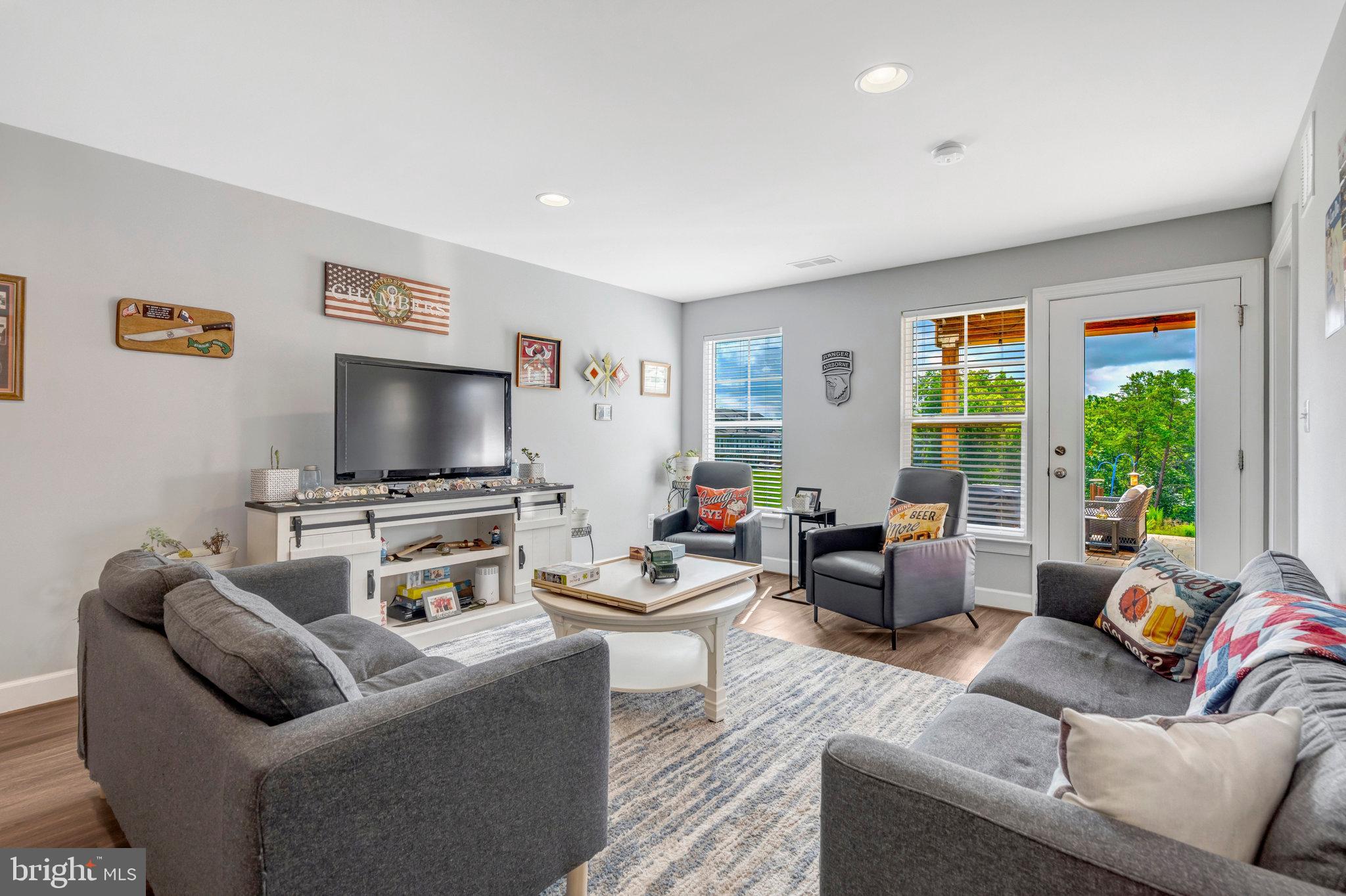 EMBREY MILL - Residential