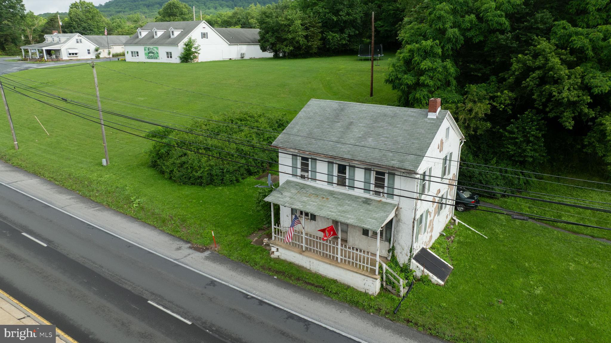 861 BEN FRANKLIN HIGHWAY