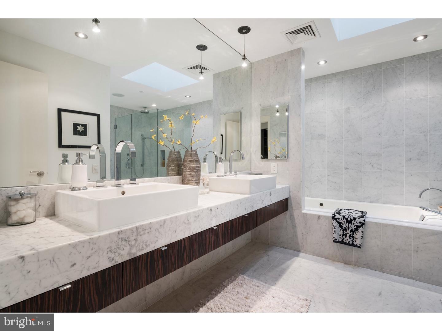 OLD CITY - Residential