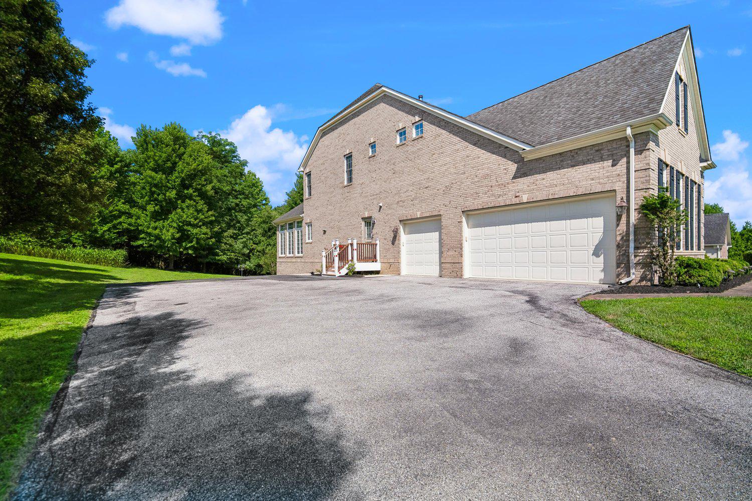 13111 BUCKS RIDGE COURT