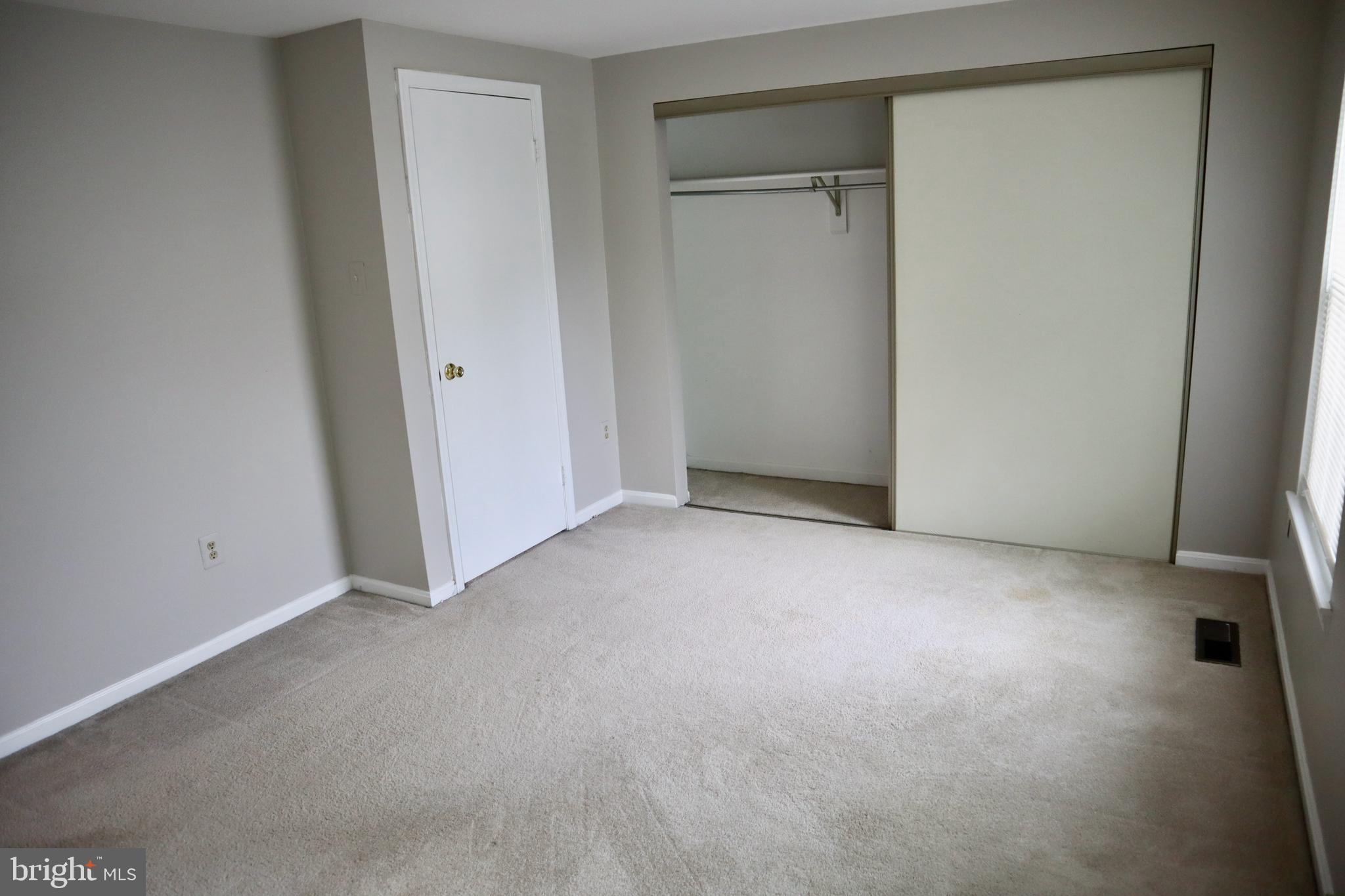 HALLOWELL - Residential Lease