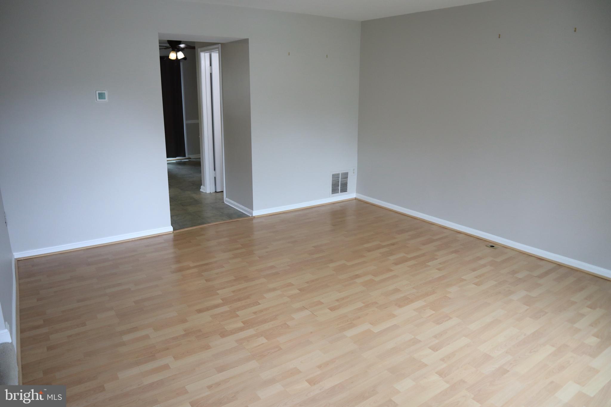 HALLOWELL - Residential Lease