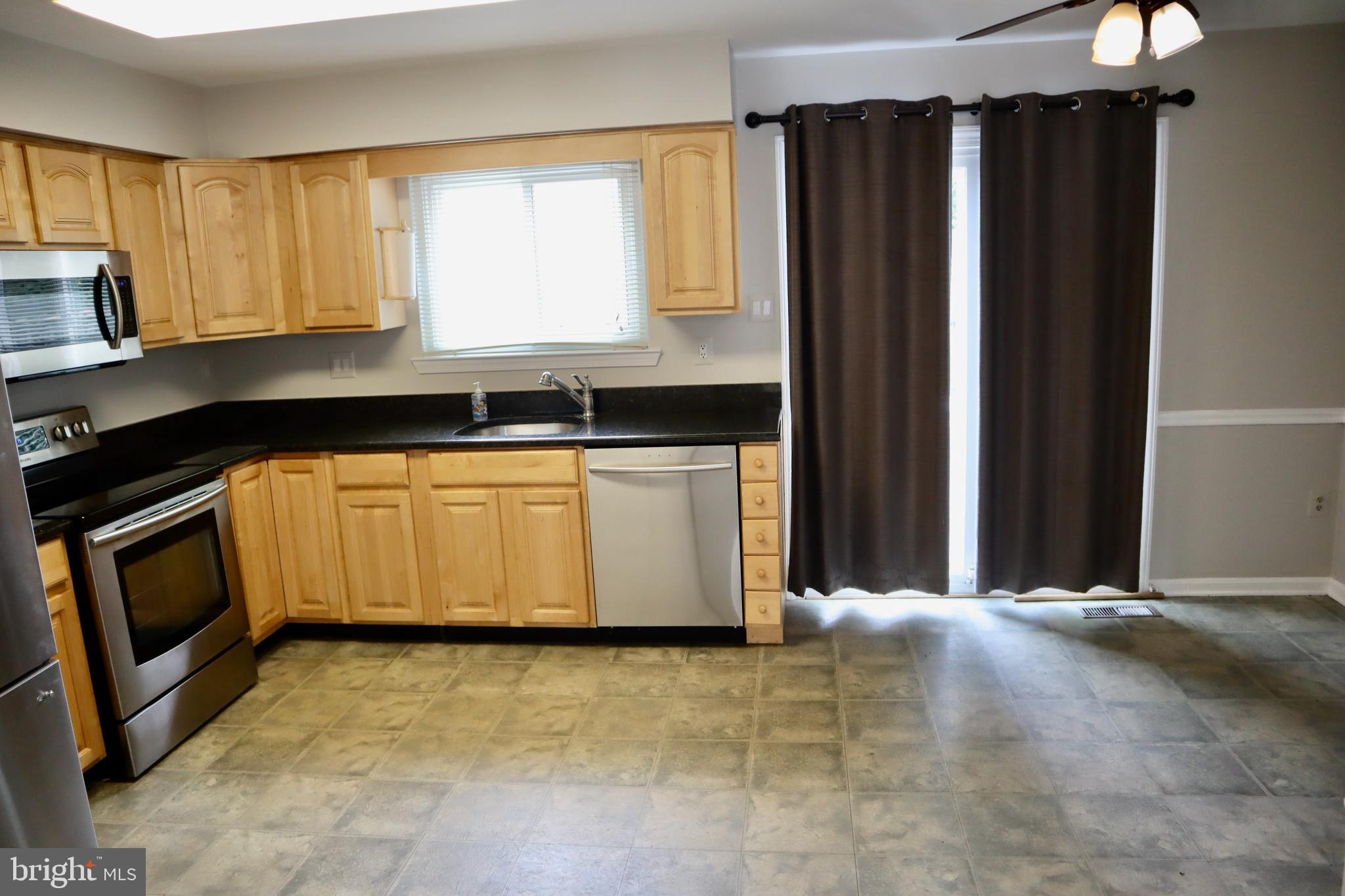 HALLOWELL - Residential Lease