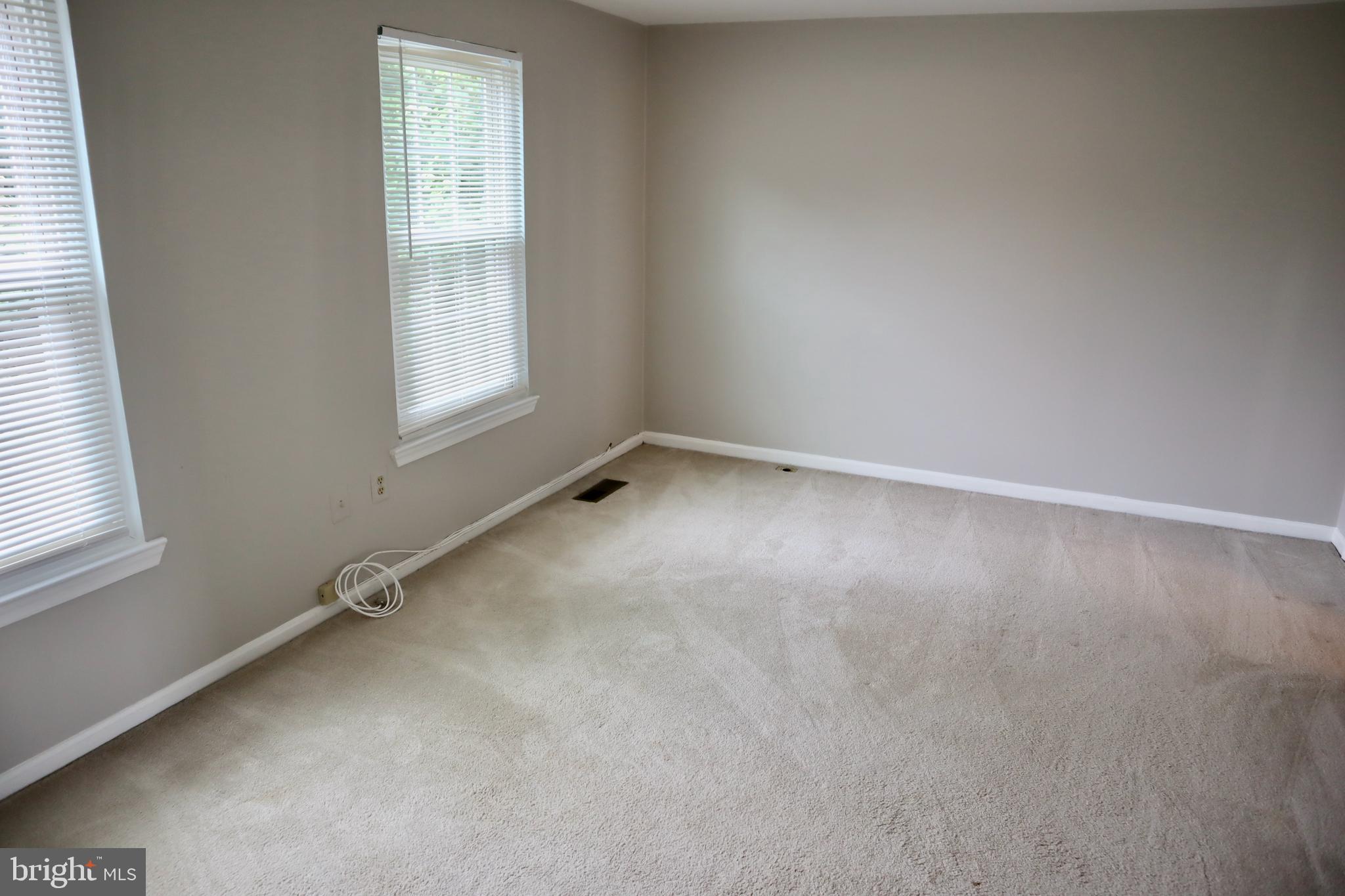 HALLOWELL - Residential Lease