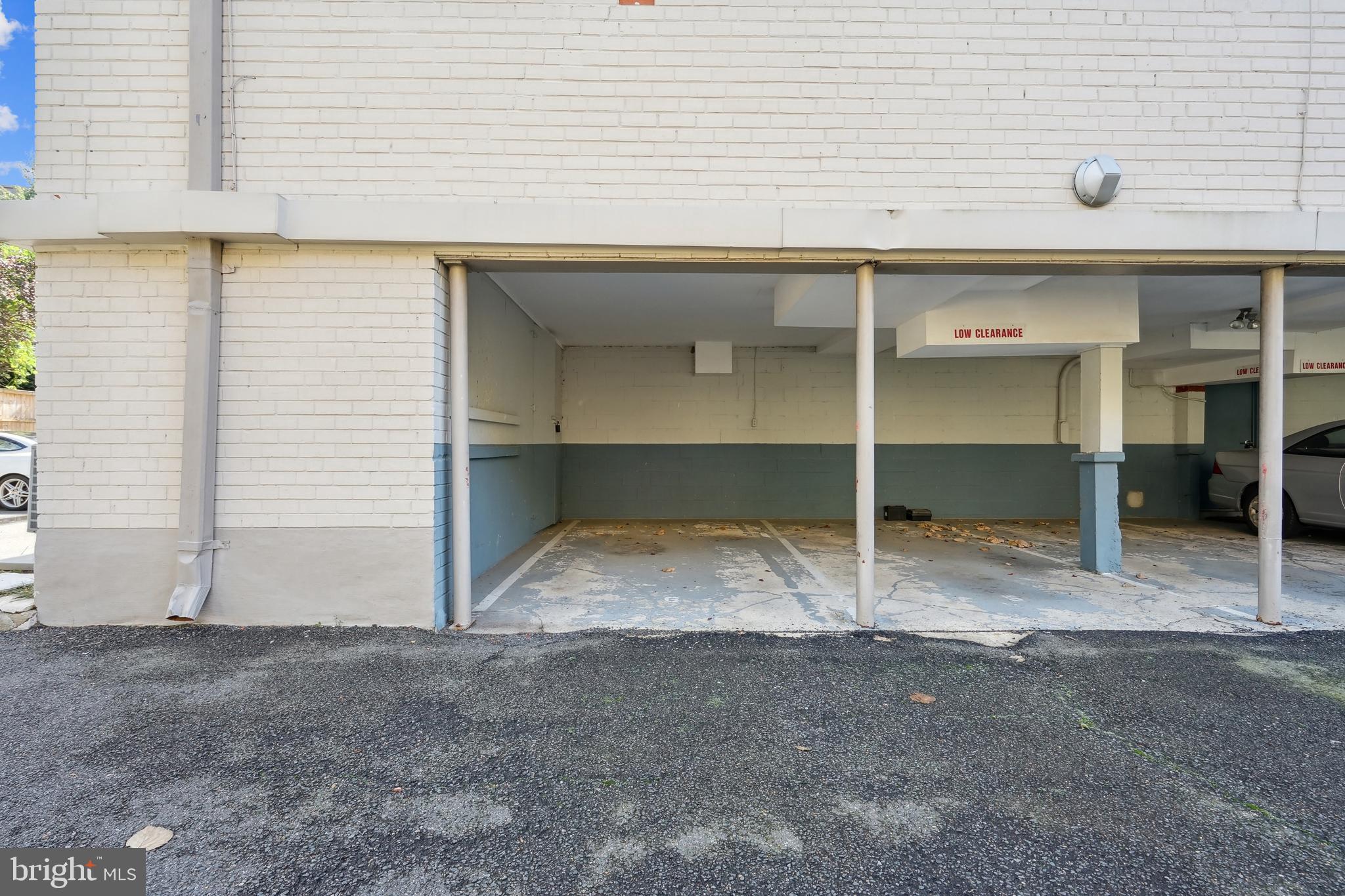 ROSSLYN - Residential