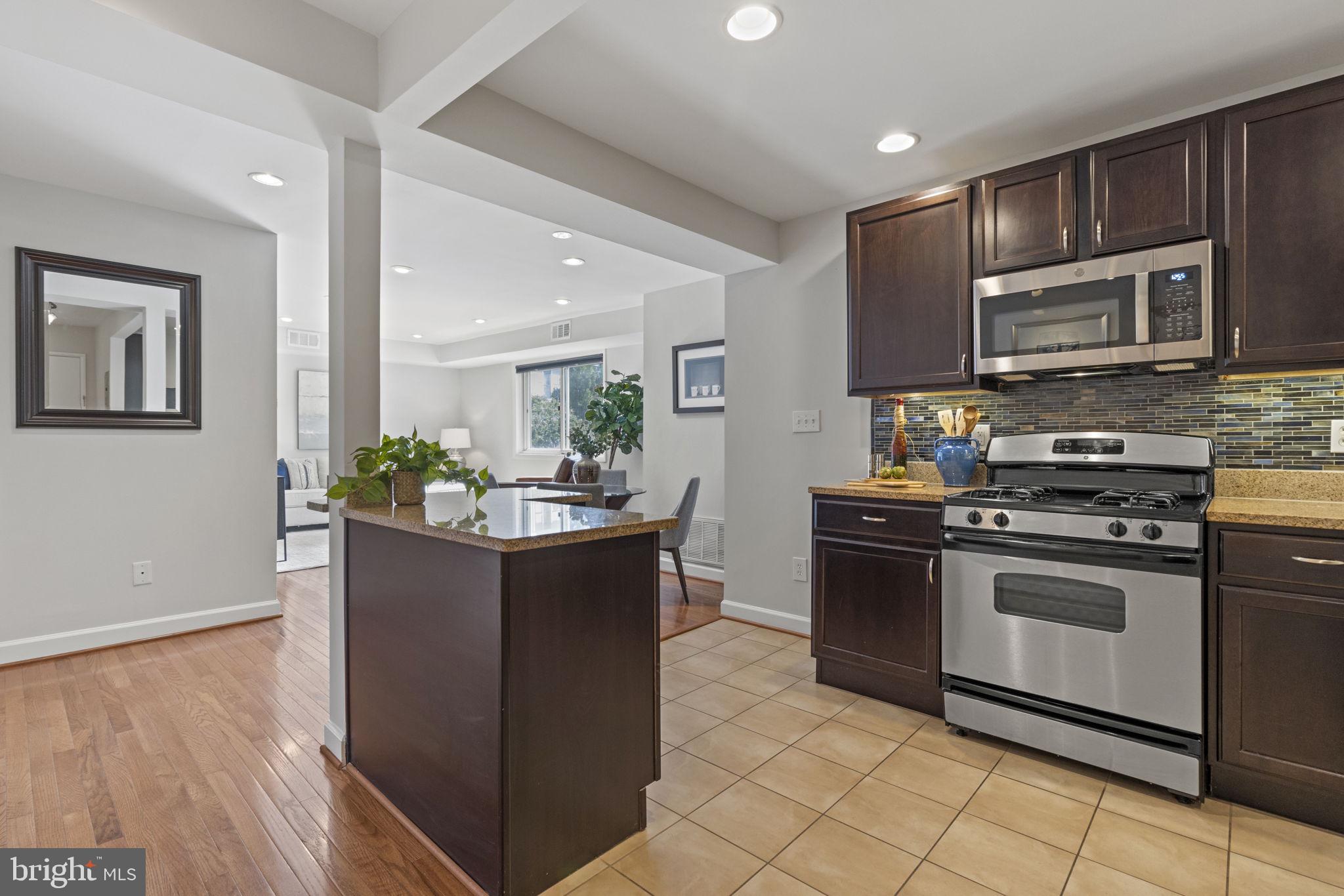 ROSSLYN - Residential