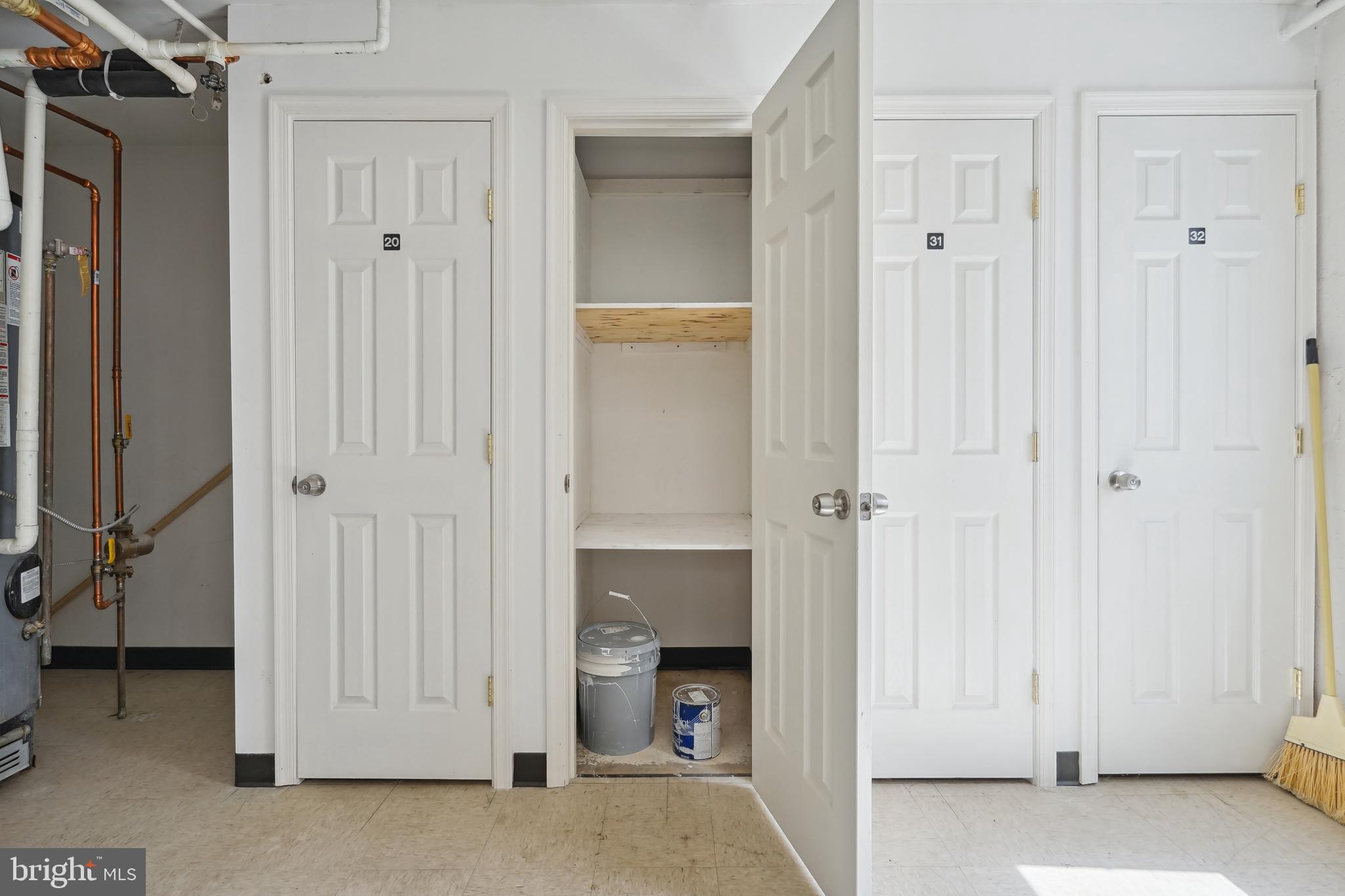 ROSSLYN - Residential