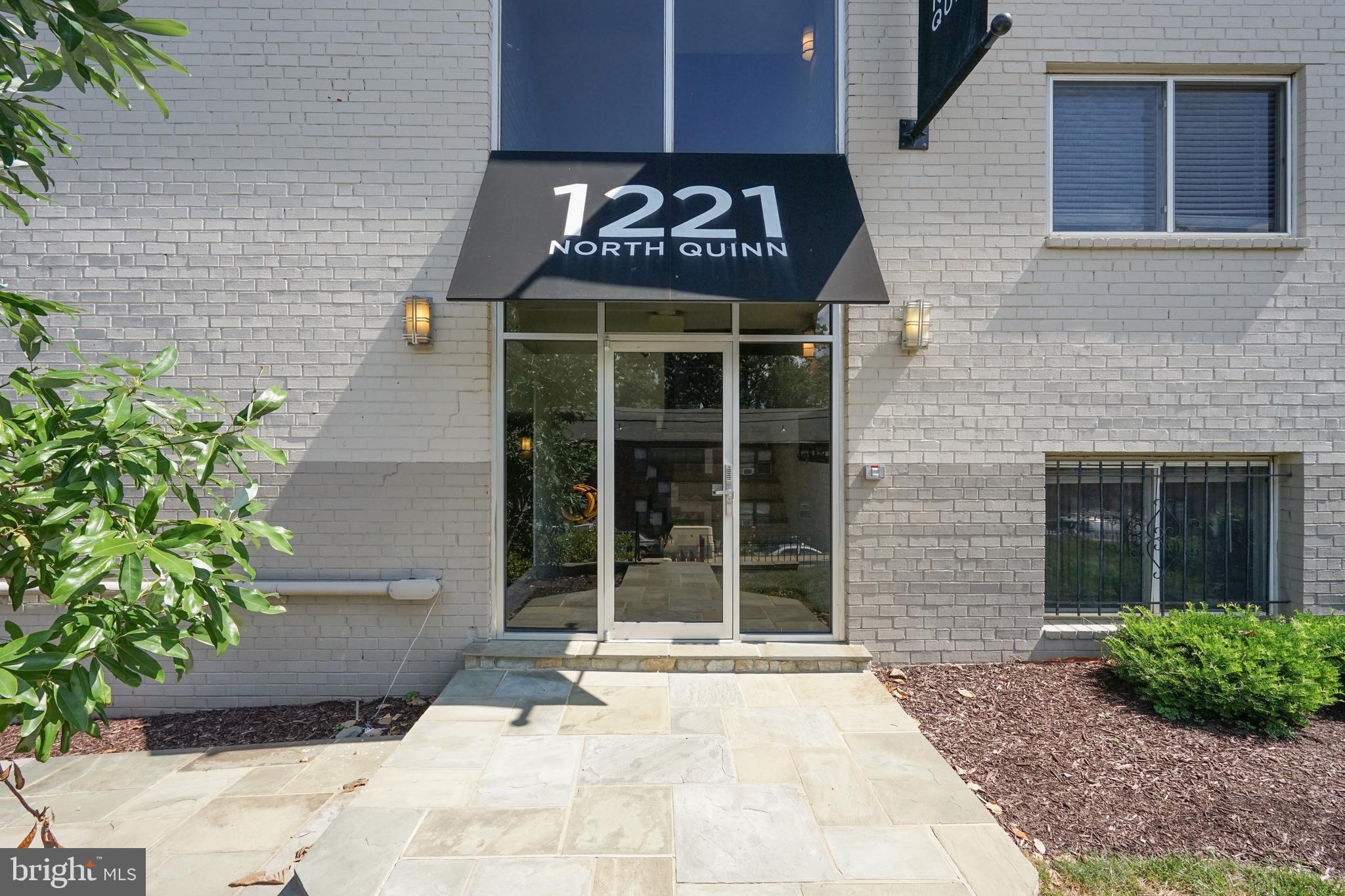 ROSSLYN - Residential