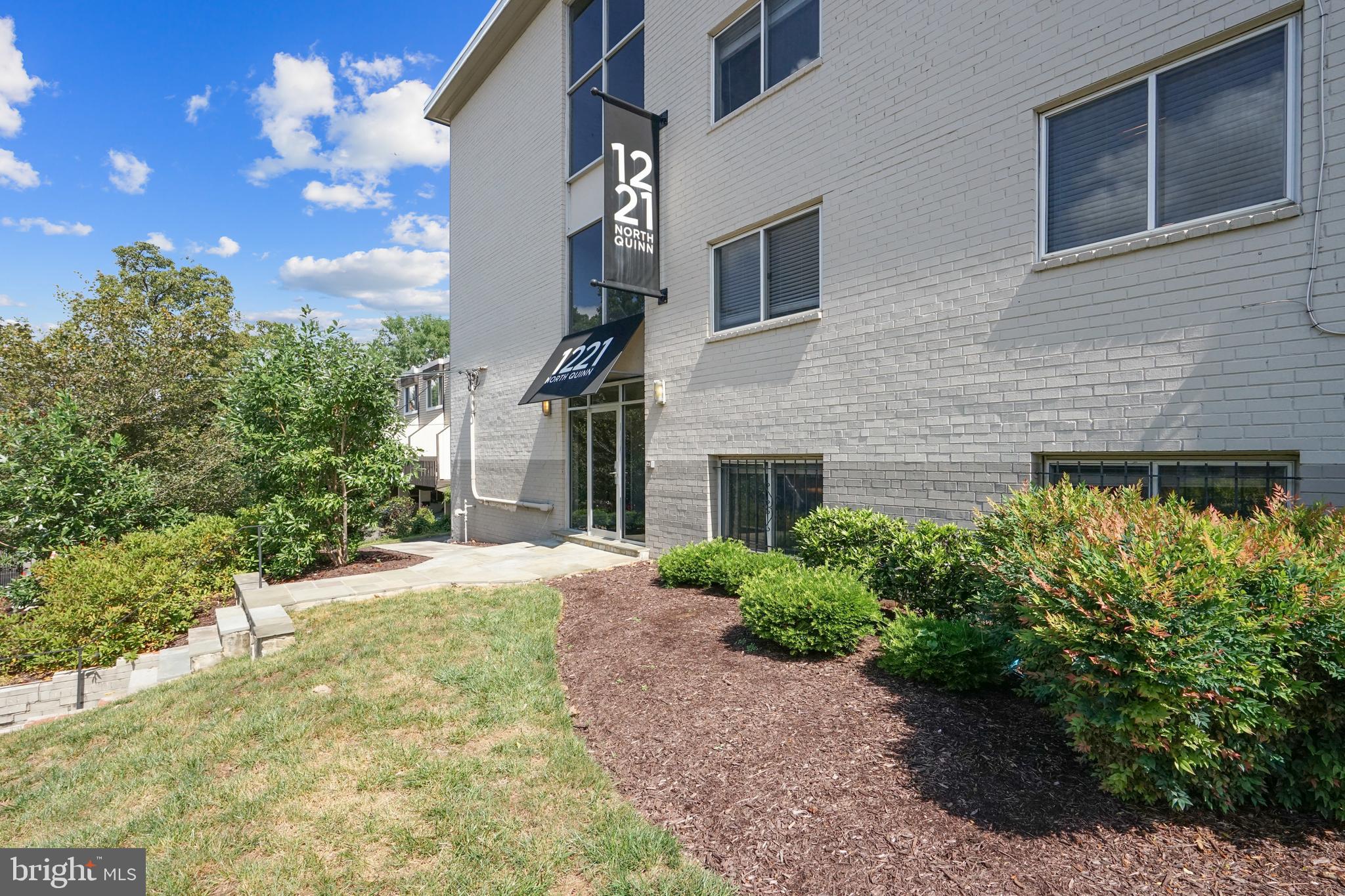 ROSSLYN - Residential