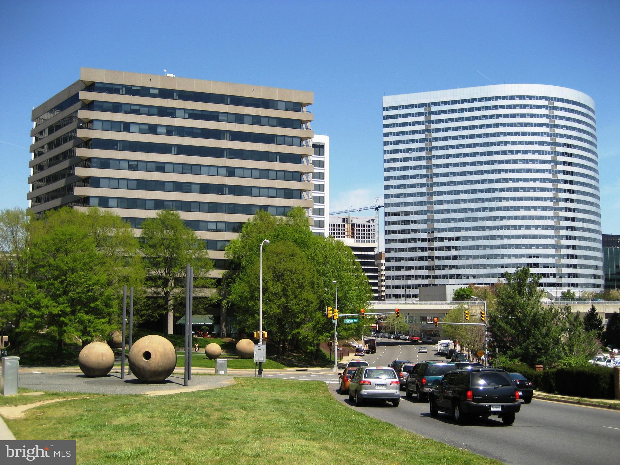 ROSSLYN - Residential