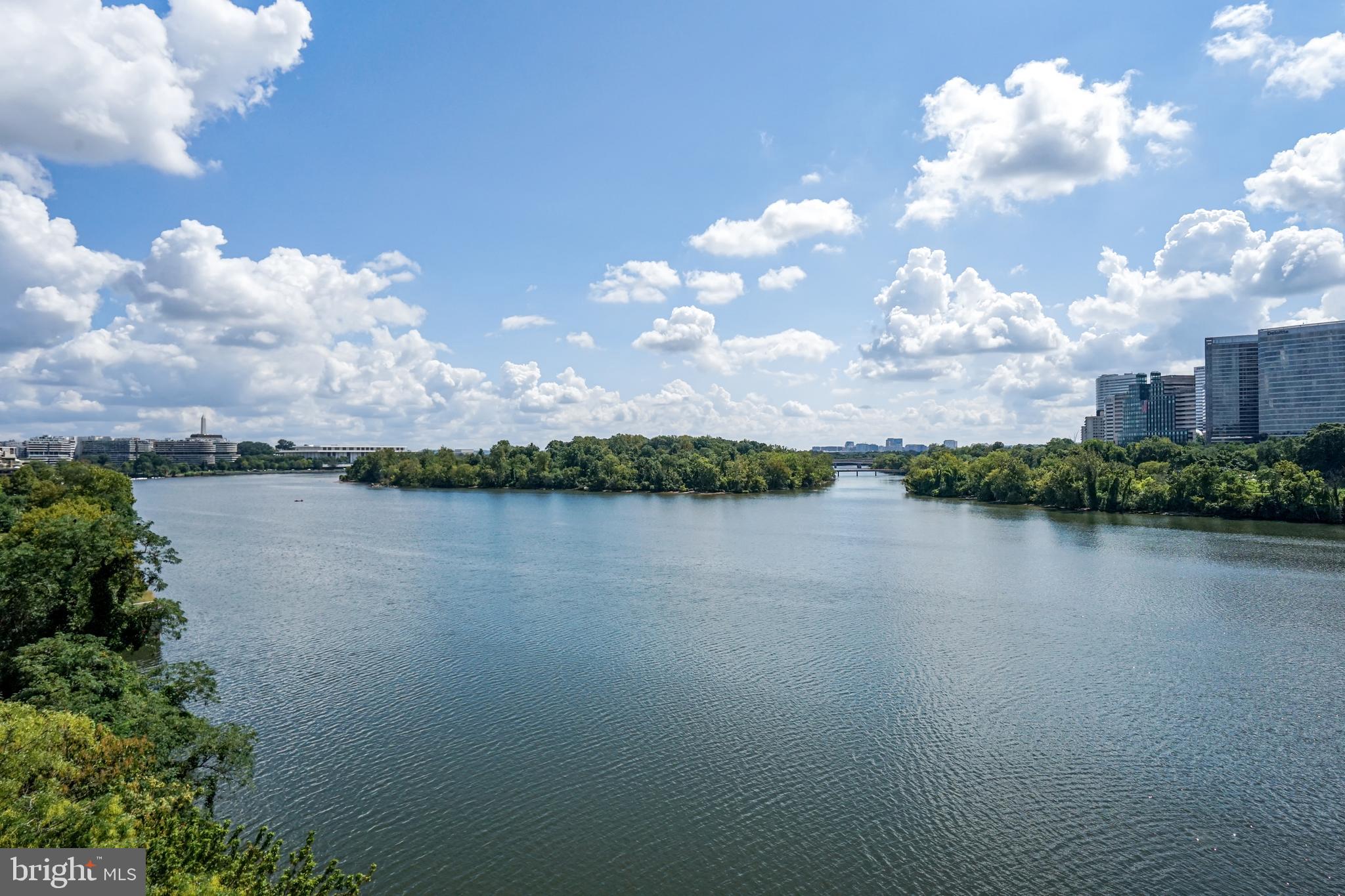 ROSSLYN - Residential