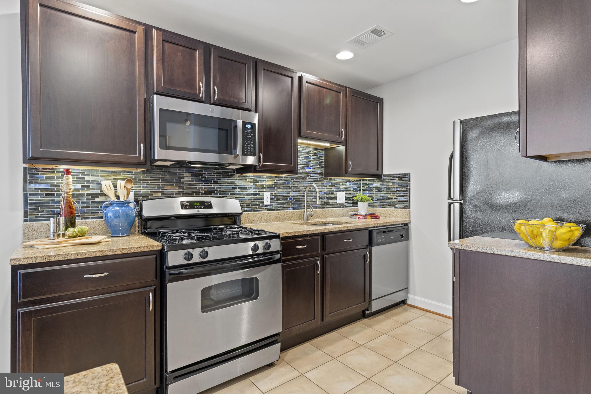 ROSSLYN - Residential