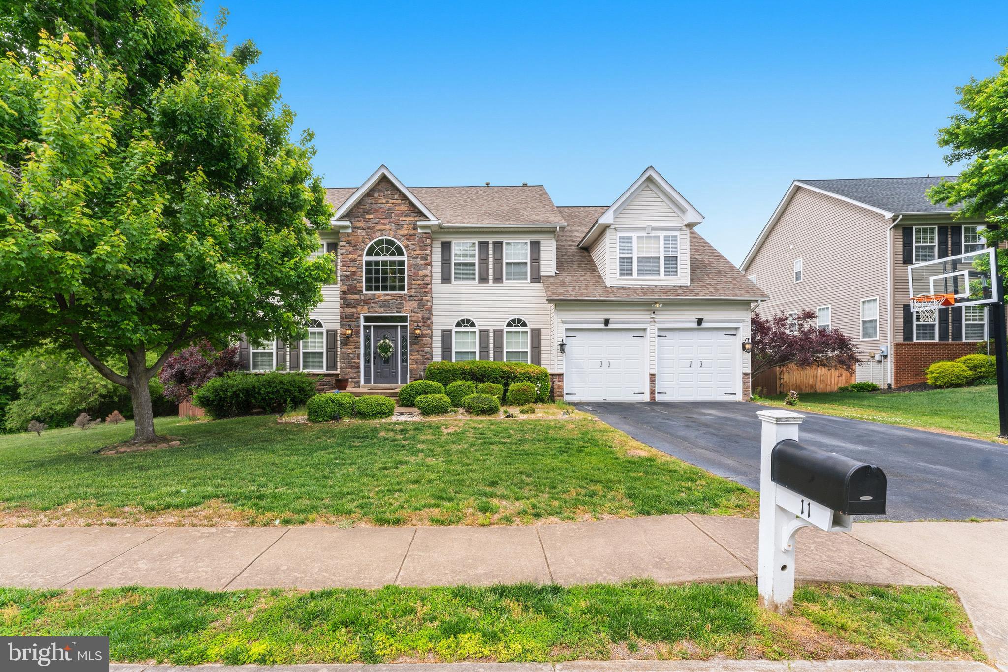 11 MOUNT ARARAT LANE
