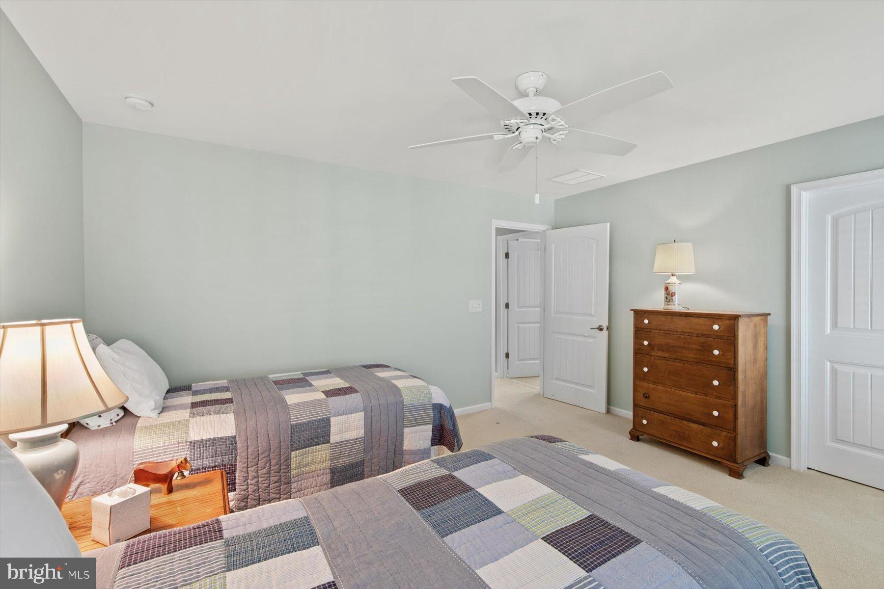 PENINSULA - Residential