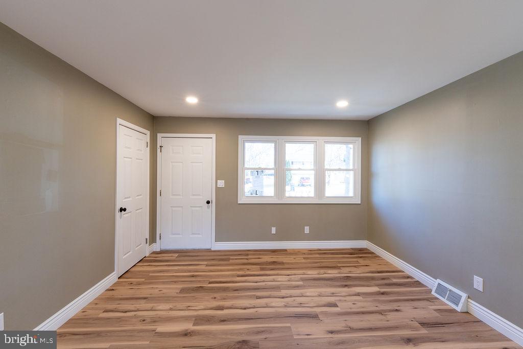 STENNING HILLS - Residential