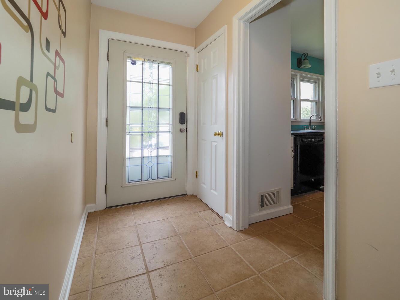 VIOLETVILLE - Residential Lease