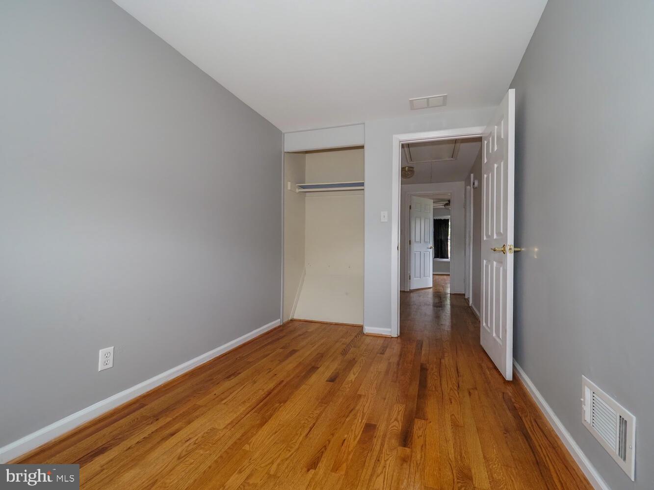 VIOLETVILLE - Residential Lease
