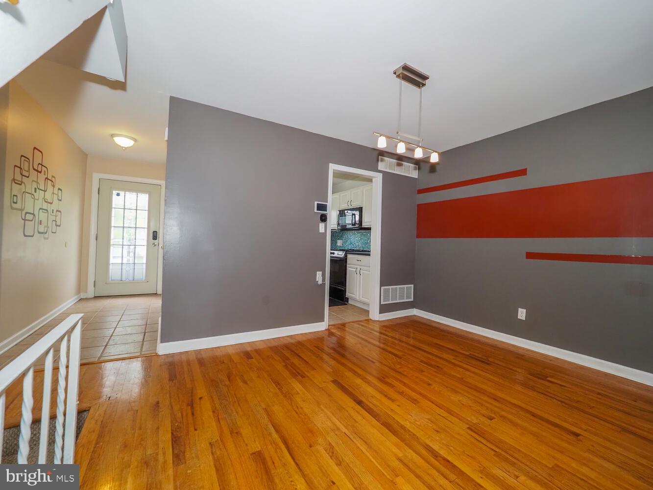 VIOLETVILLE - Residential Lease