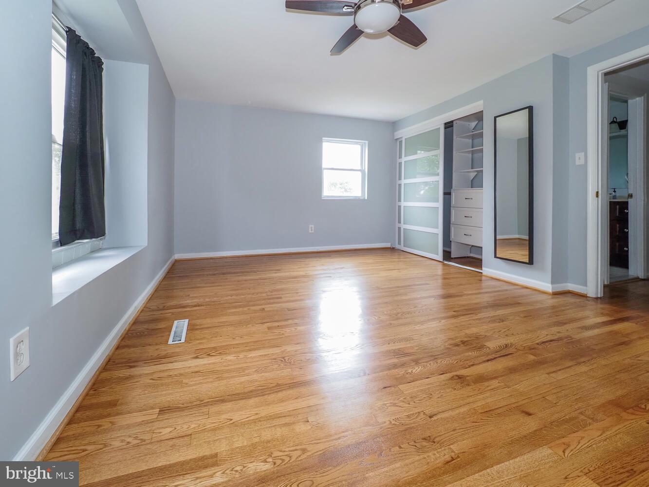 VIOLETVILLE - Residential Lease
