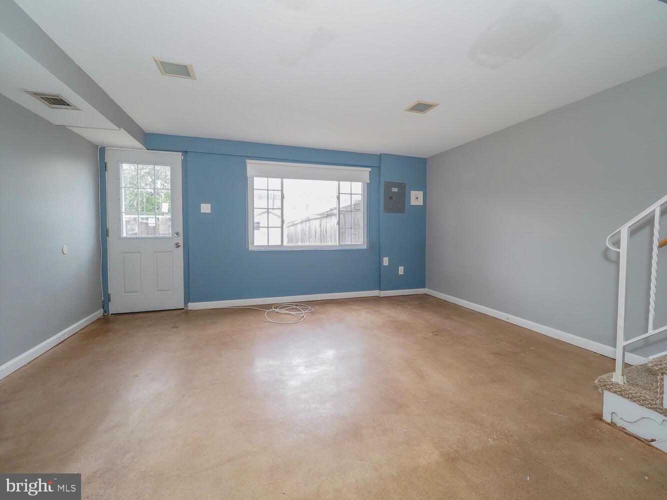 VIOLETVILLE - Residential Lease