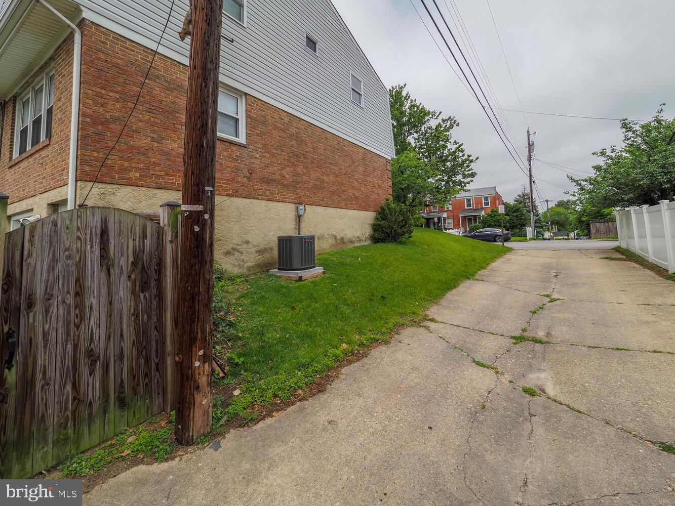 VIOLETVILLE - Residential Lease