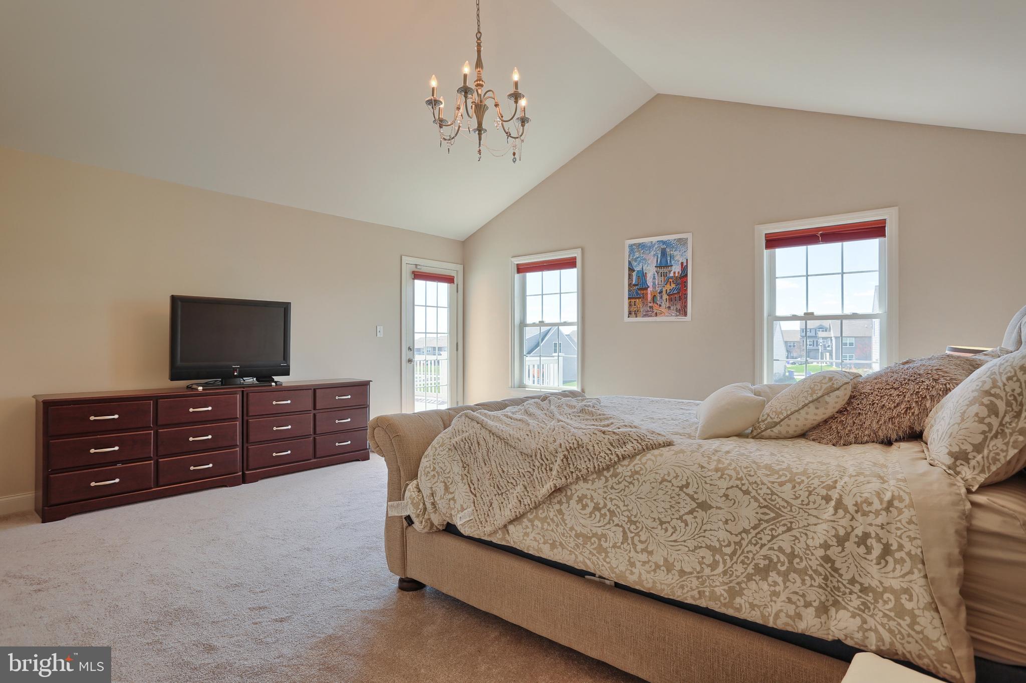 SOUTHERN MEADOWS - Residential