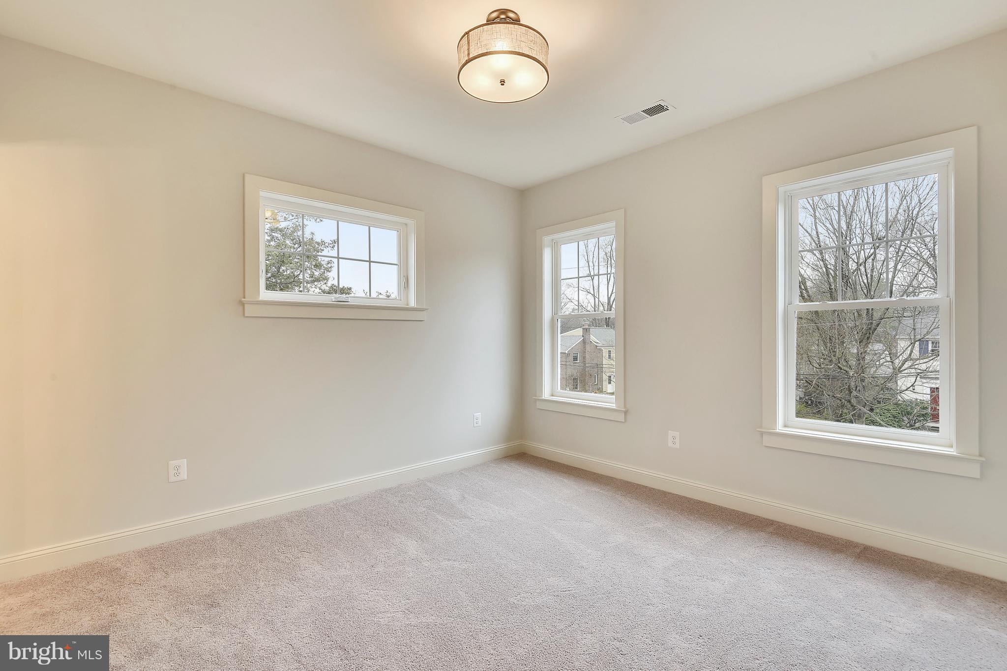 GREENACRES - Residential