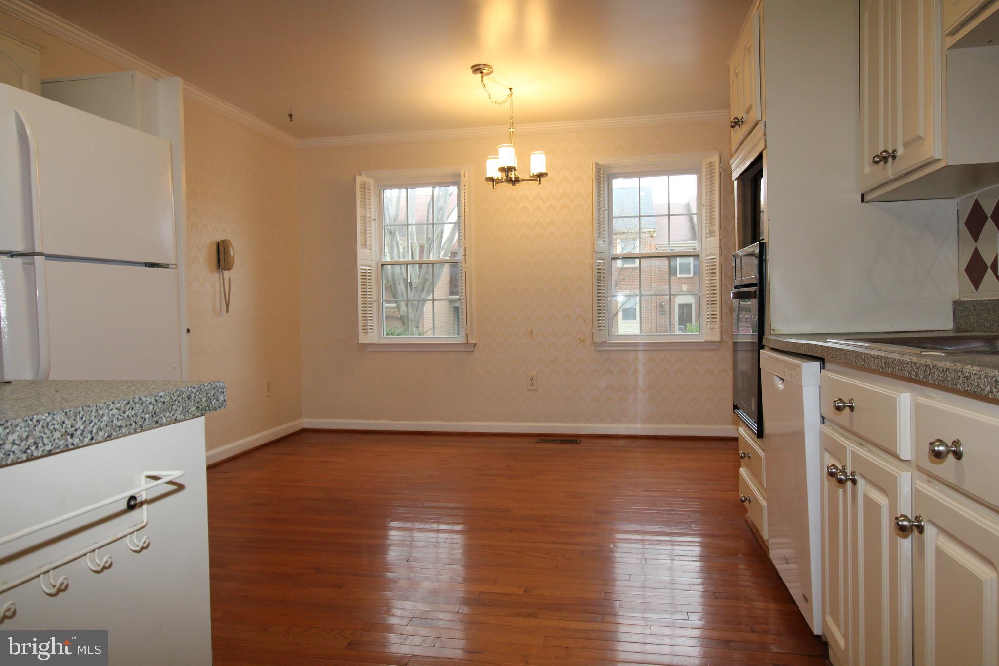 OLD GEORGETOWN VILLAGE - Residential Lease