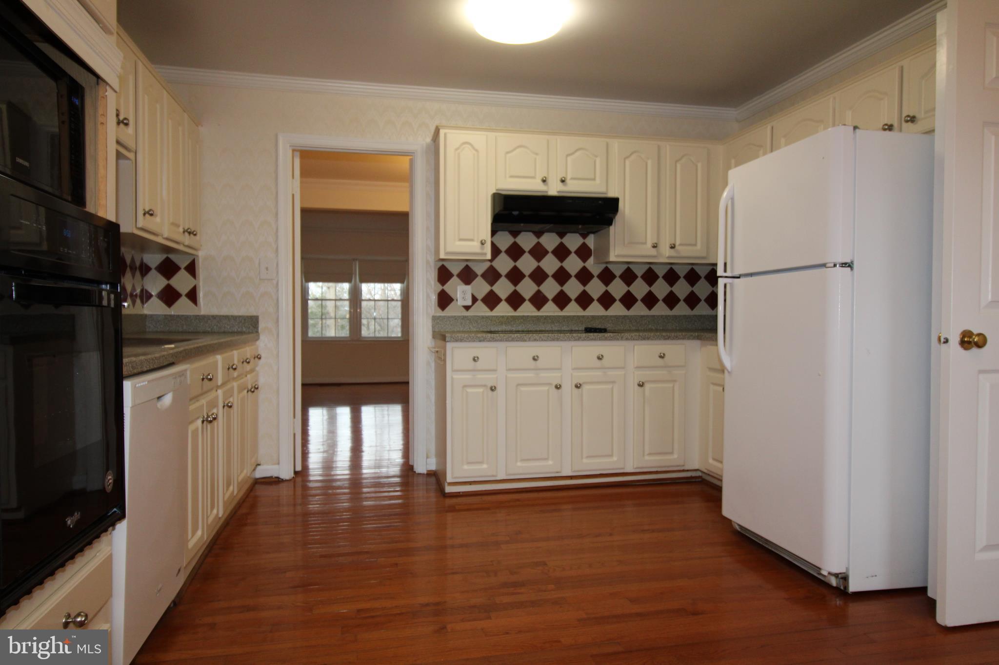 OLD GEORGETOWN VILLAGE - Residential Lease