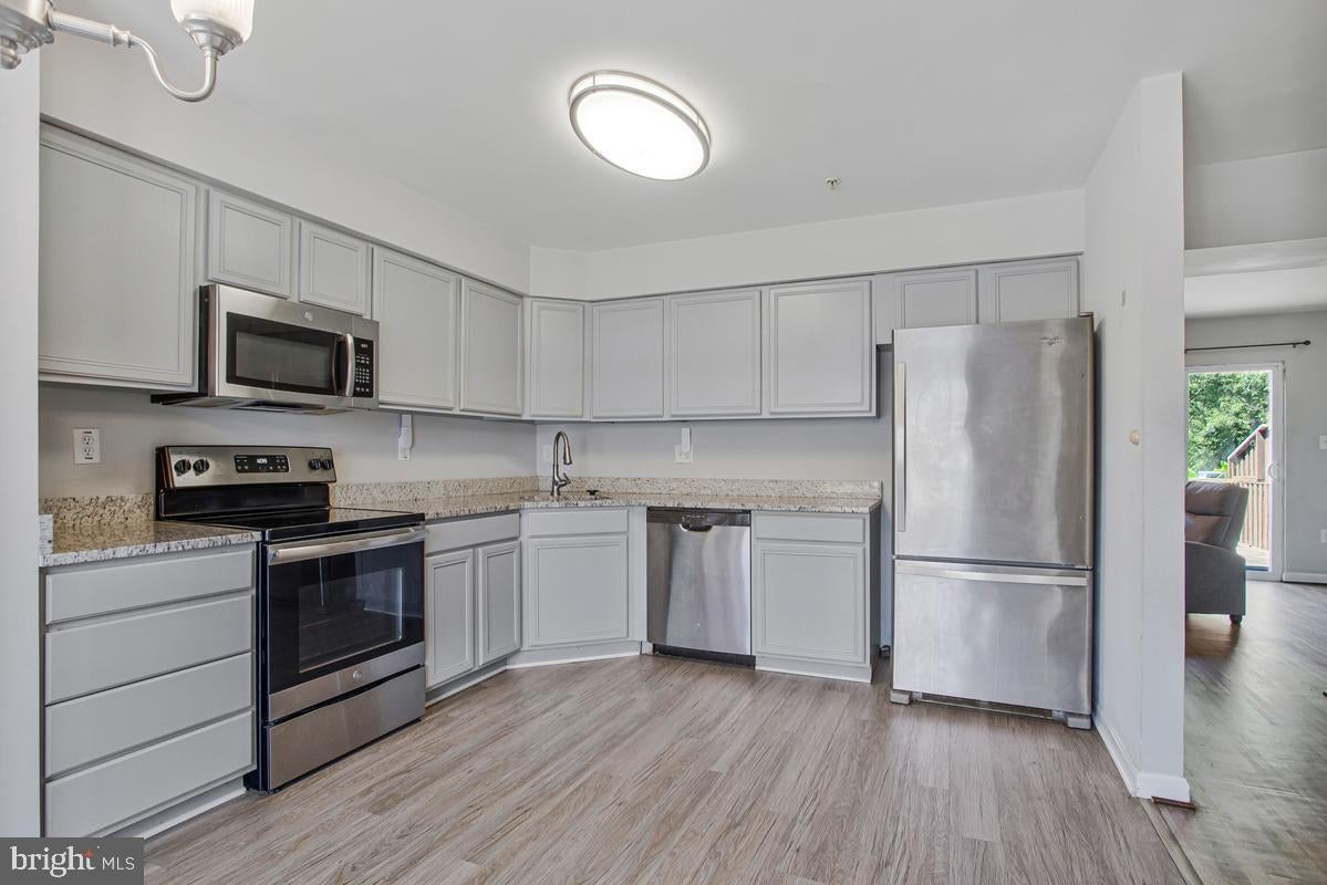 346 CREEKSIDE COMMONS COURT