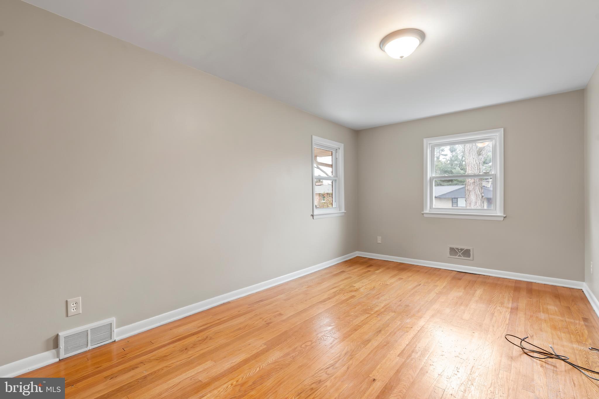 FOUNTAIN HEAD - Residential Lease