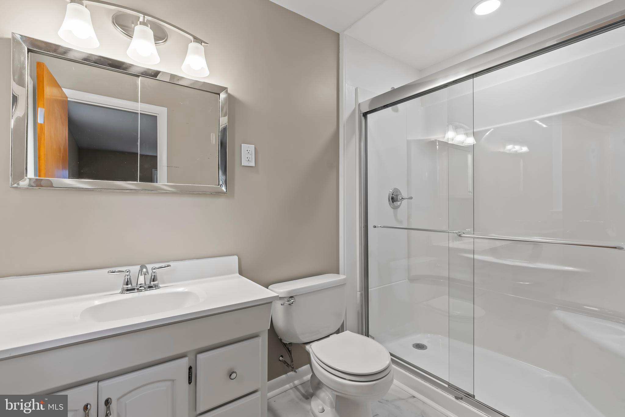 FOUNTAIN HEAD - Residential Lease