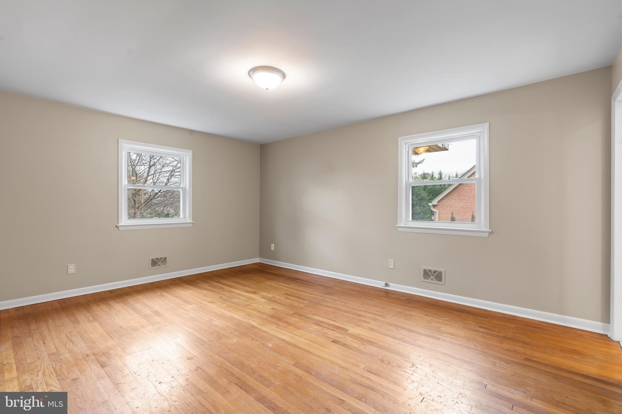 FOUNTAIN HEAD - Residential Lease