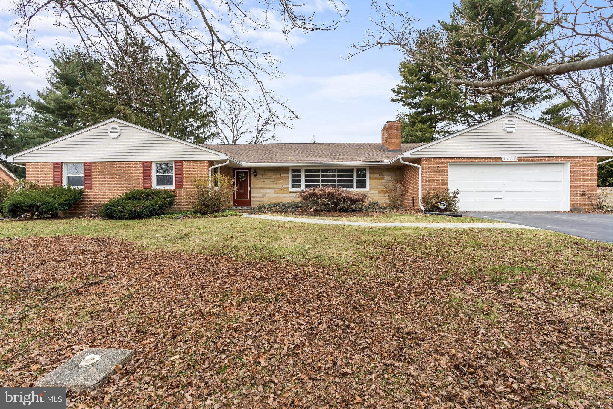 FOUNTAIN HEAD - Residential Lease