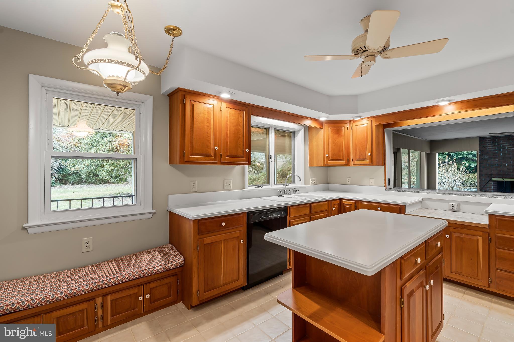 FOUNTAIN HEAD - Residential Lease