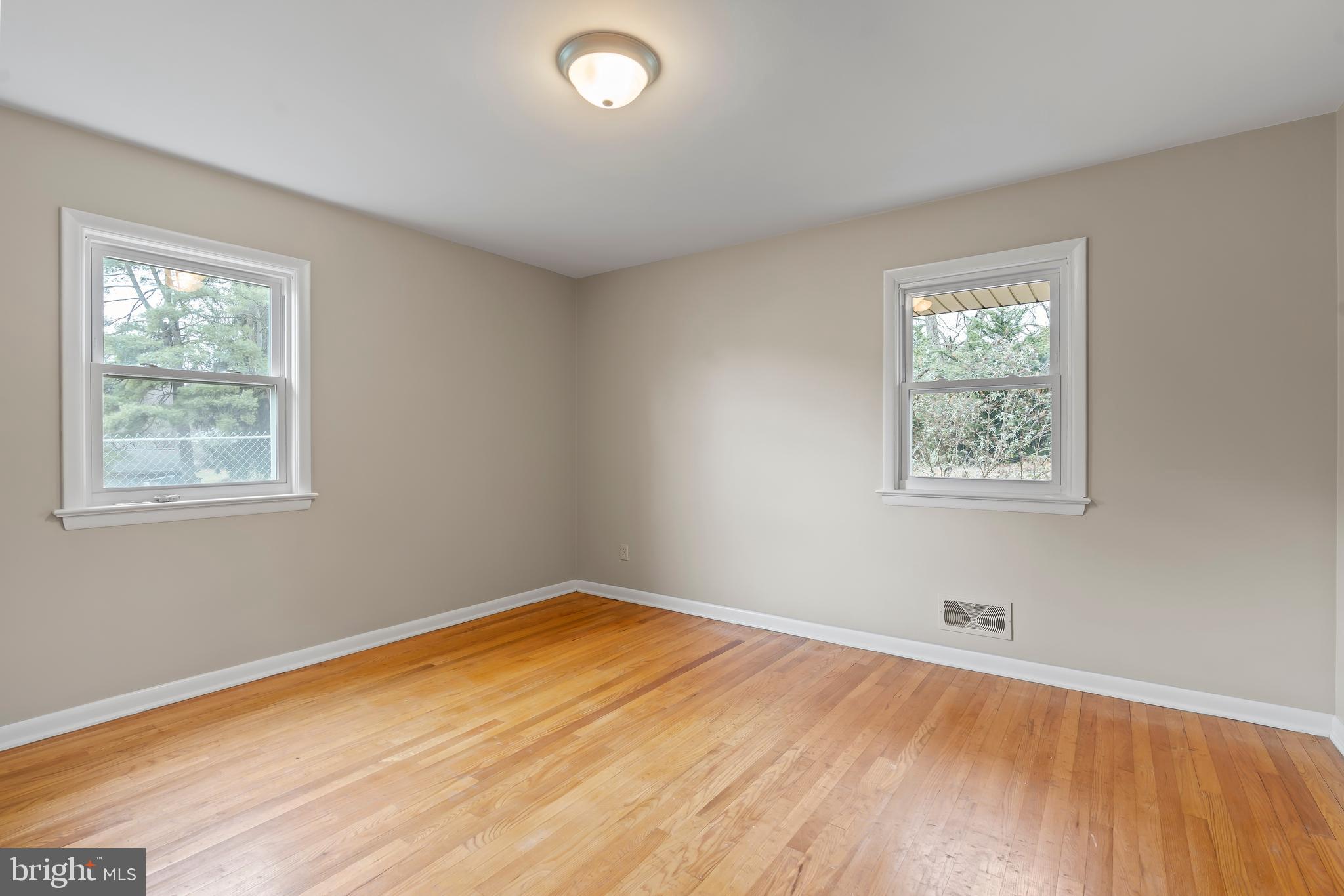 FOUNTAIN HEAD - Residential Lease