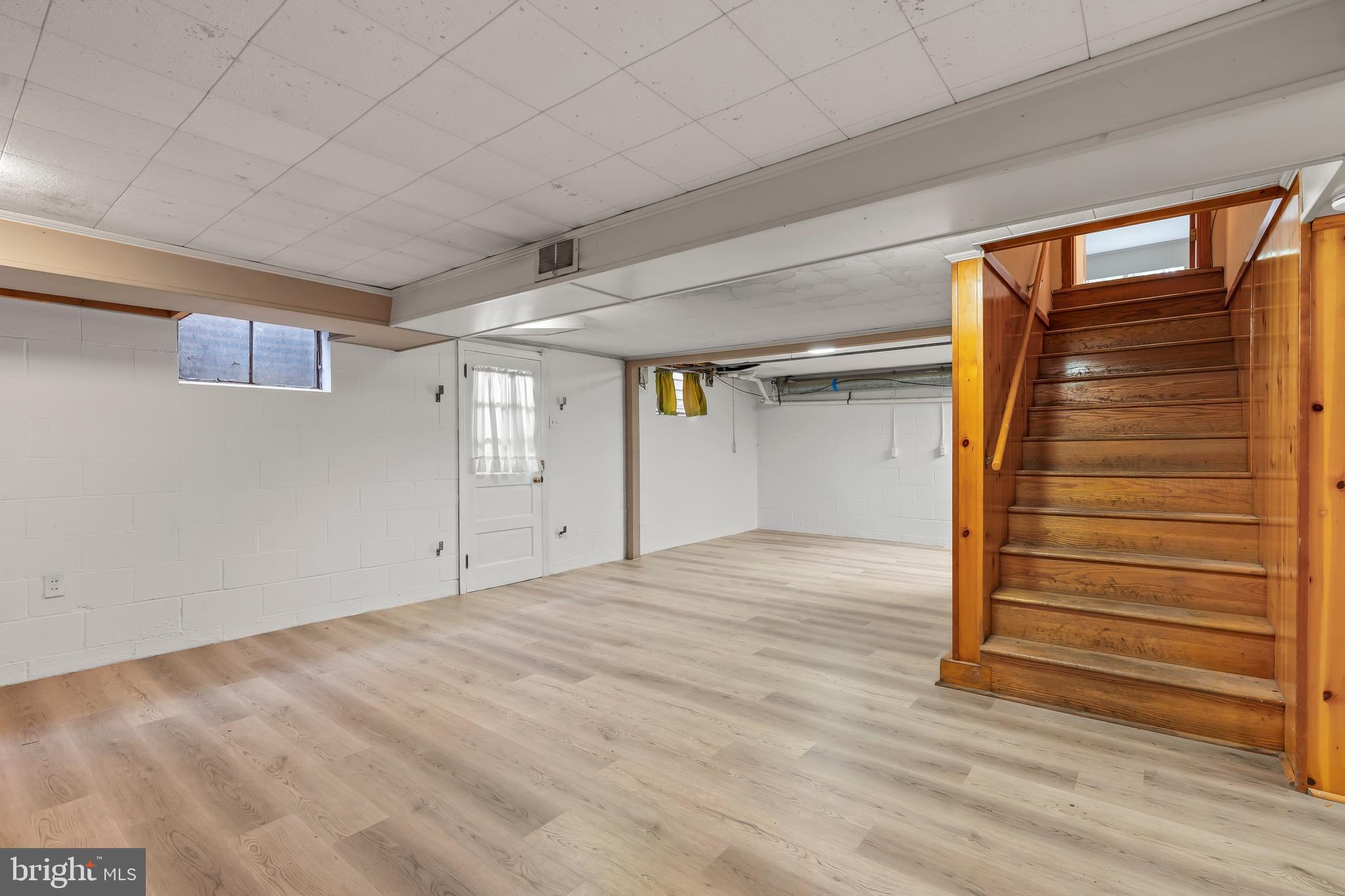 FOUNTAIN HEAD - Residential Lease