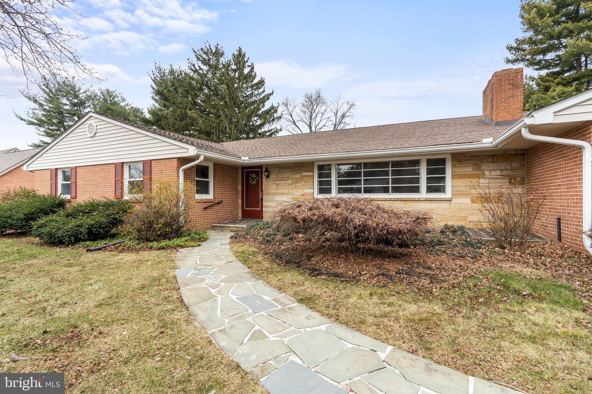 FOUNTAIN HEAD - Residential Lease