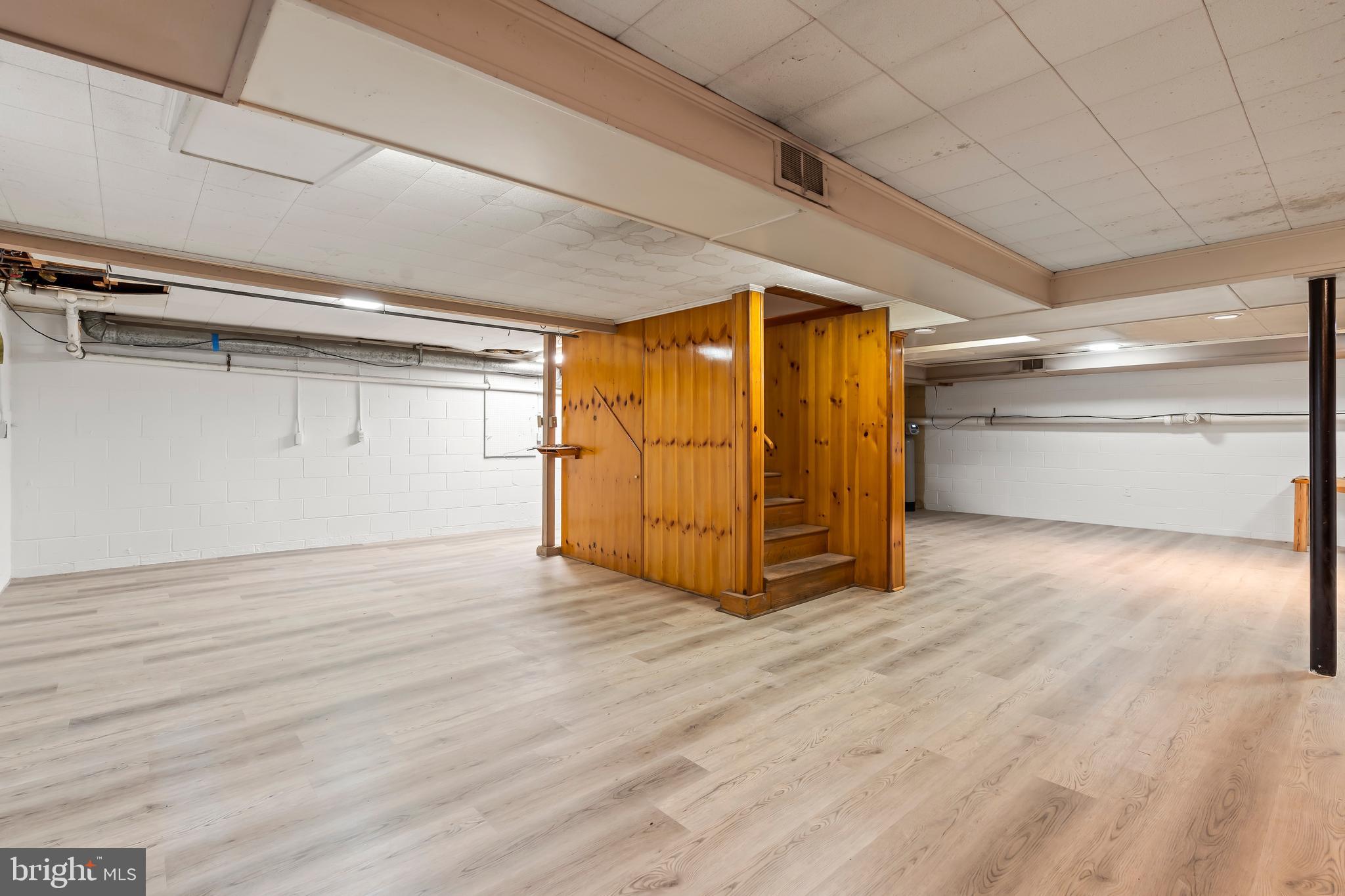 FOUNTAIN HEAD - Residential Lease