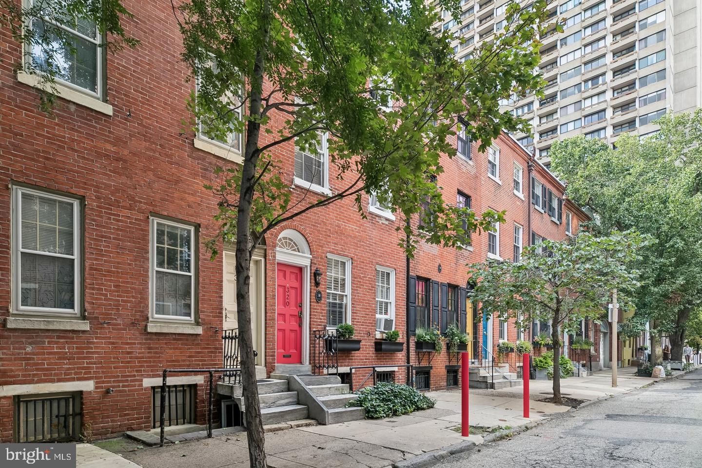 320 S JUNIPER STREET 3